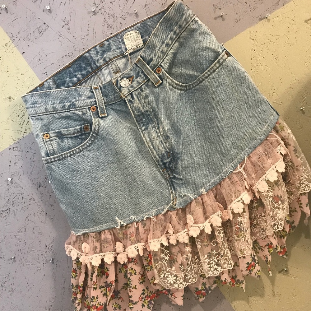 Floral Pink frayed VTG Levi Jean skirt